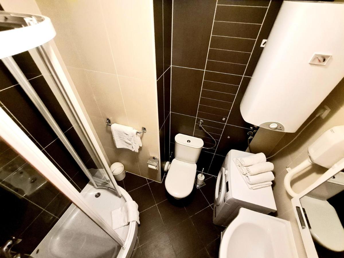Apartments Veronika Makarska Bagian luar foto
