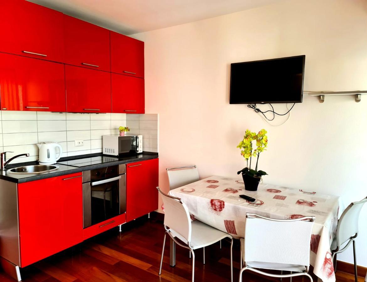 Apartments Veronika Makarska Bagian luar foto